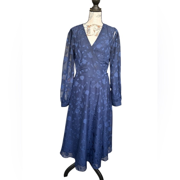 Lulu’s Midnight Blue Evening Elegance Floral Wrap Midi Dress size medium - Picture 2 of 9